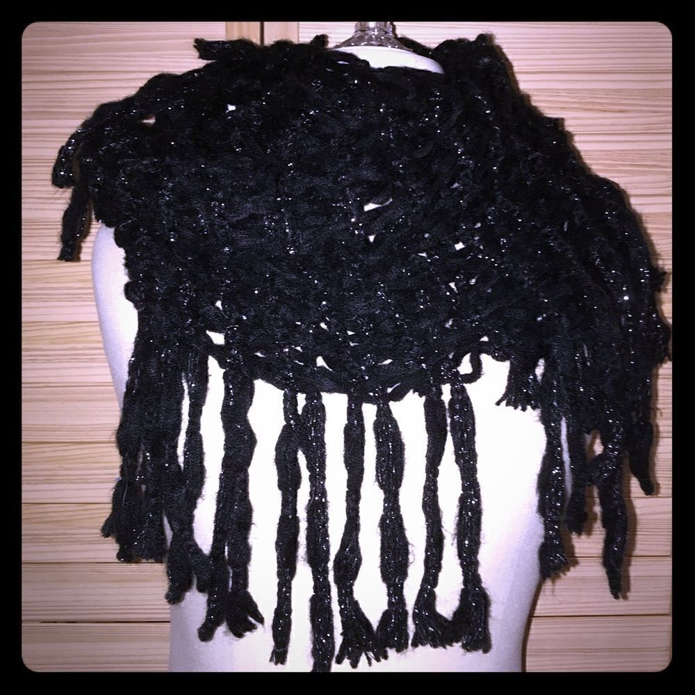 Chunky Knit Scarf w/ Fringe